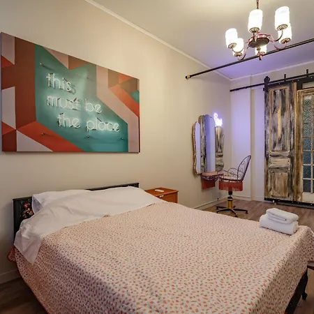 Apartment Athenian Urban Art - Live Athenian Life